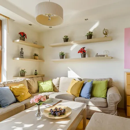 Lumina I 2br Near Centrum Nauki Kopernik I Balcony I Parking Apartment
