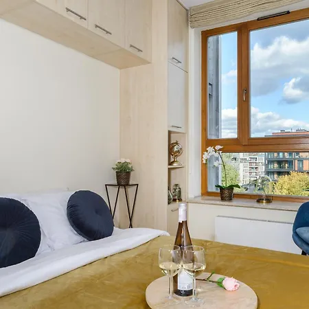 Lumina I 2br Near Centrum Nauki Kopernik I Balcony I Parking Apartment *