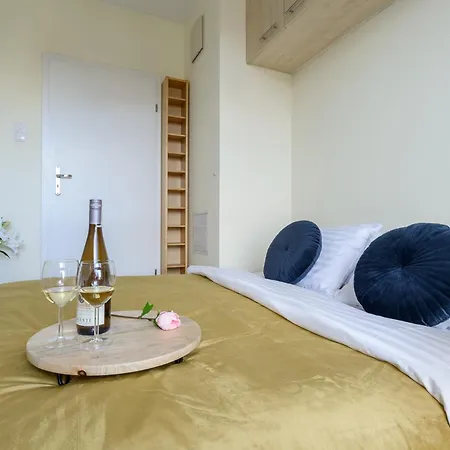 Lumina I 2br Near Centrum Nauki Kopernik I Balcony I Parking Apartment